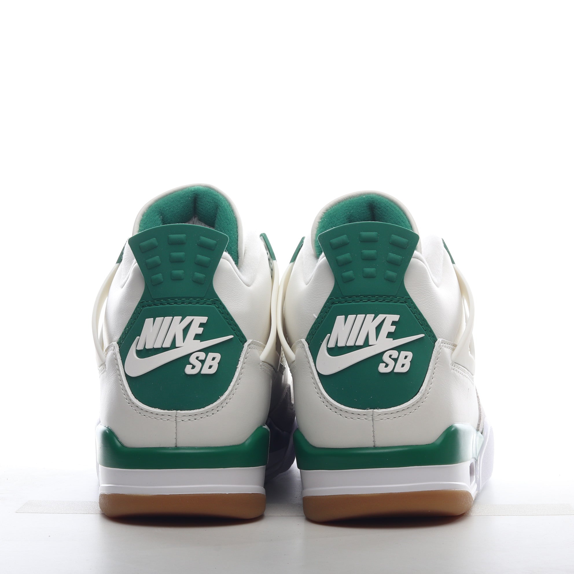 AJ4