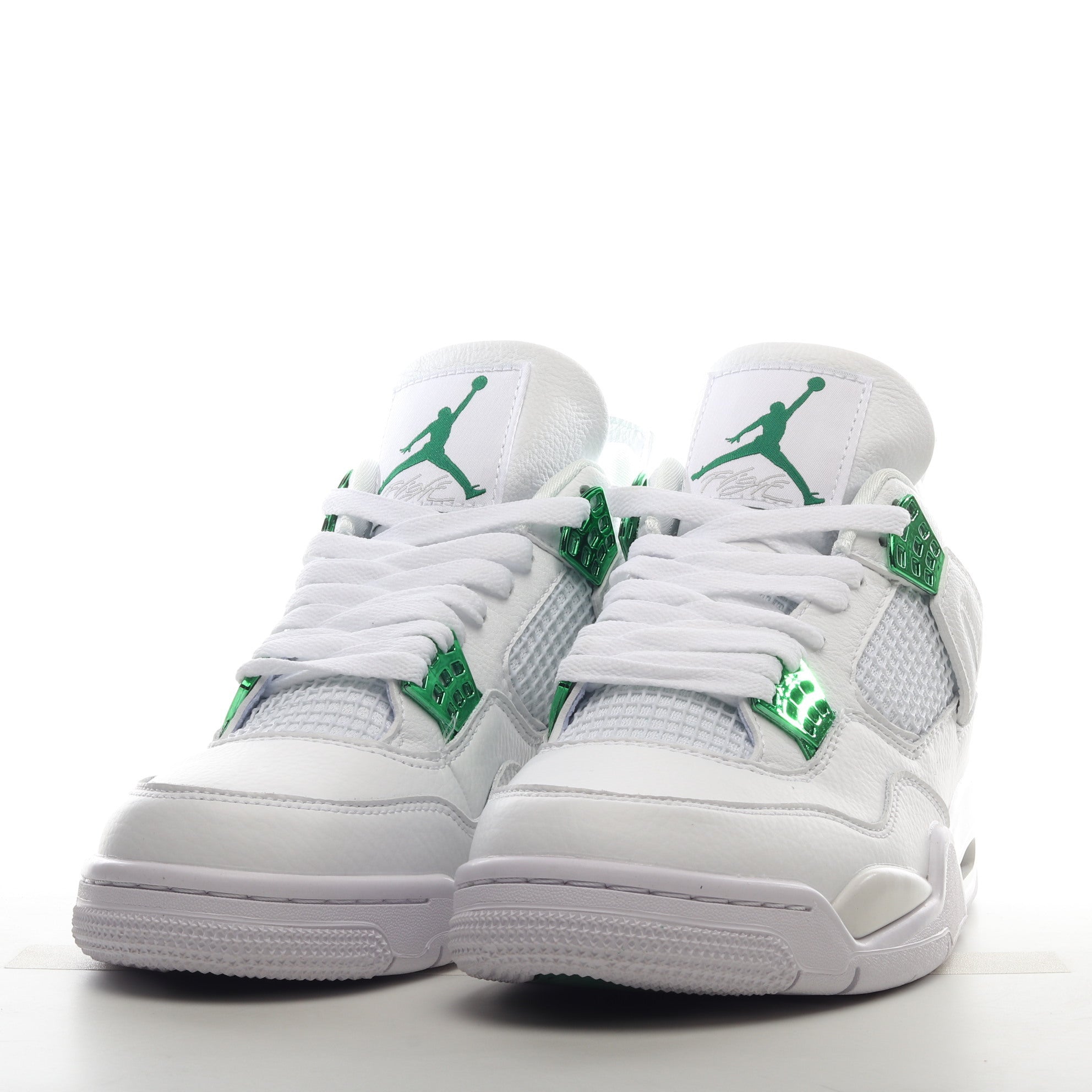 AJ4