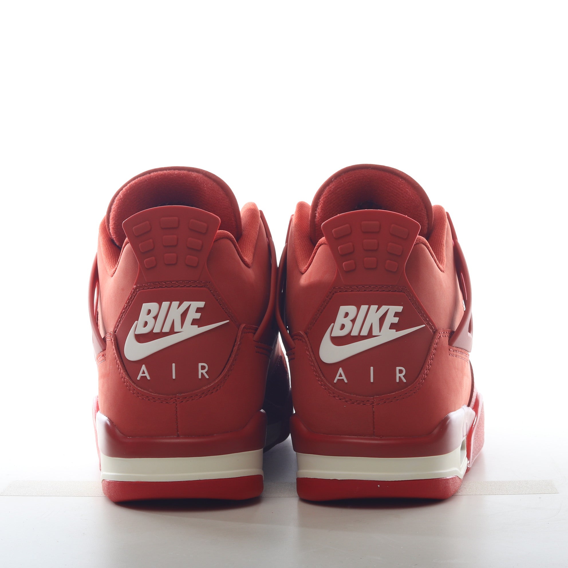 AJ4