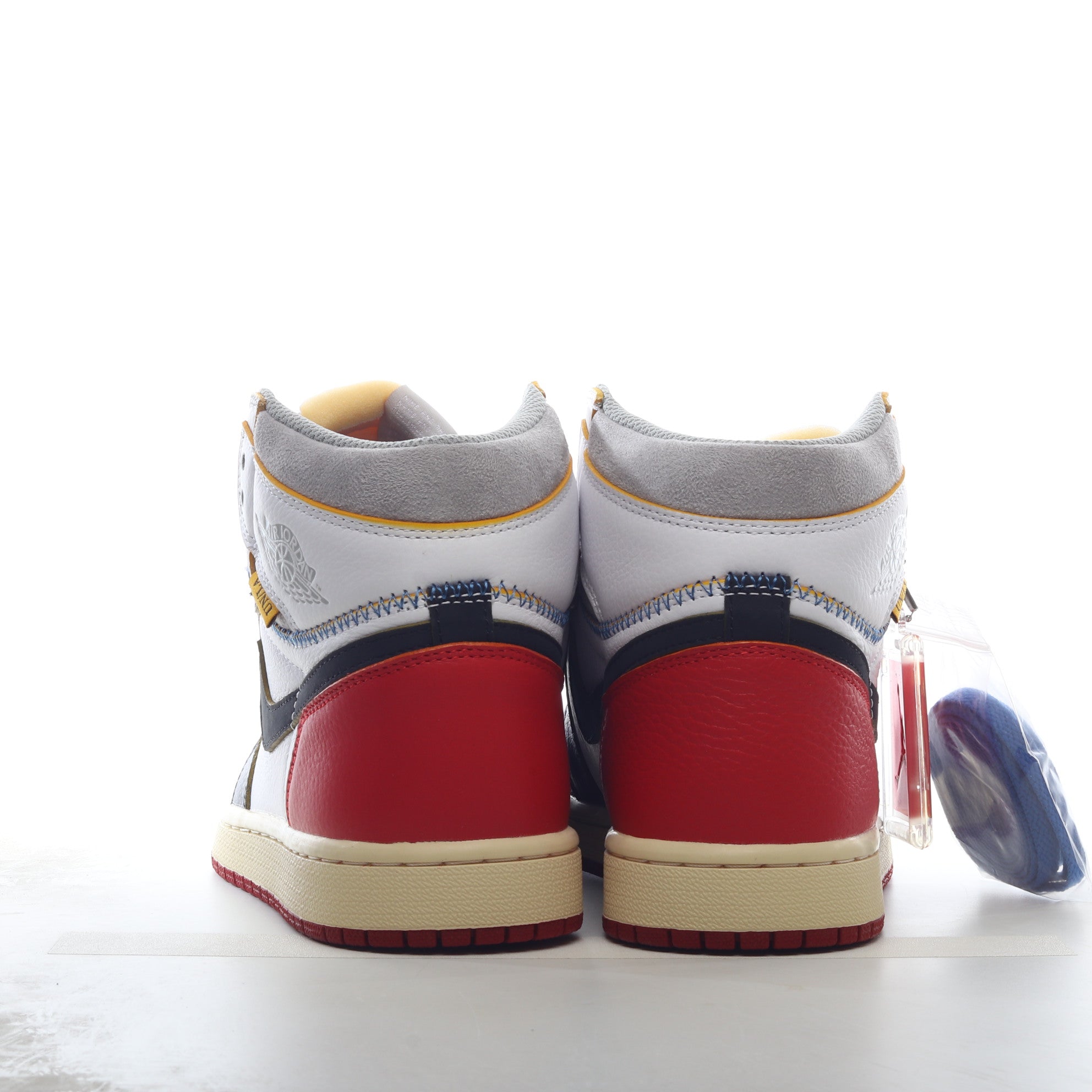AJ1