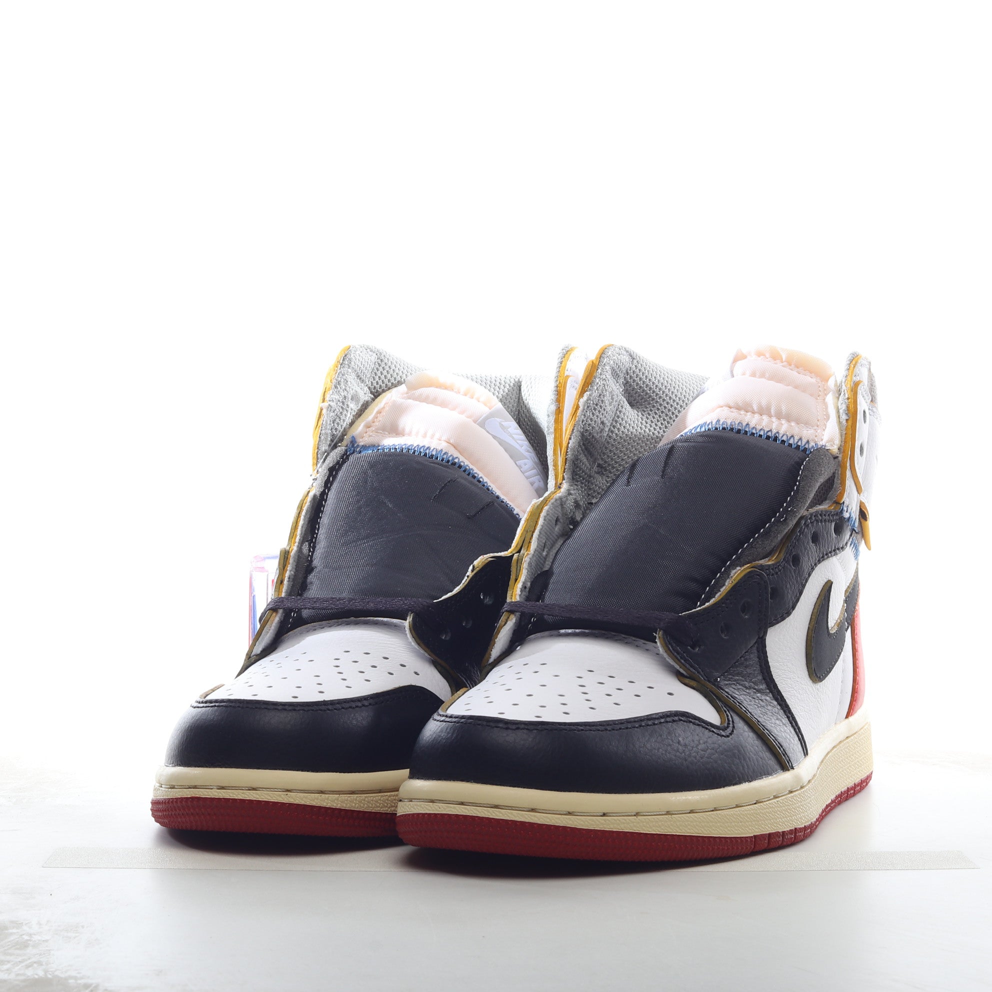 AJ1