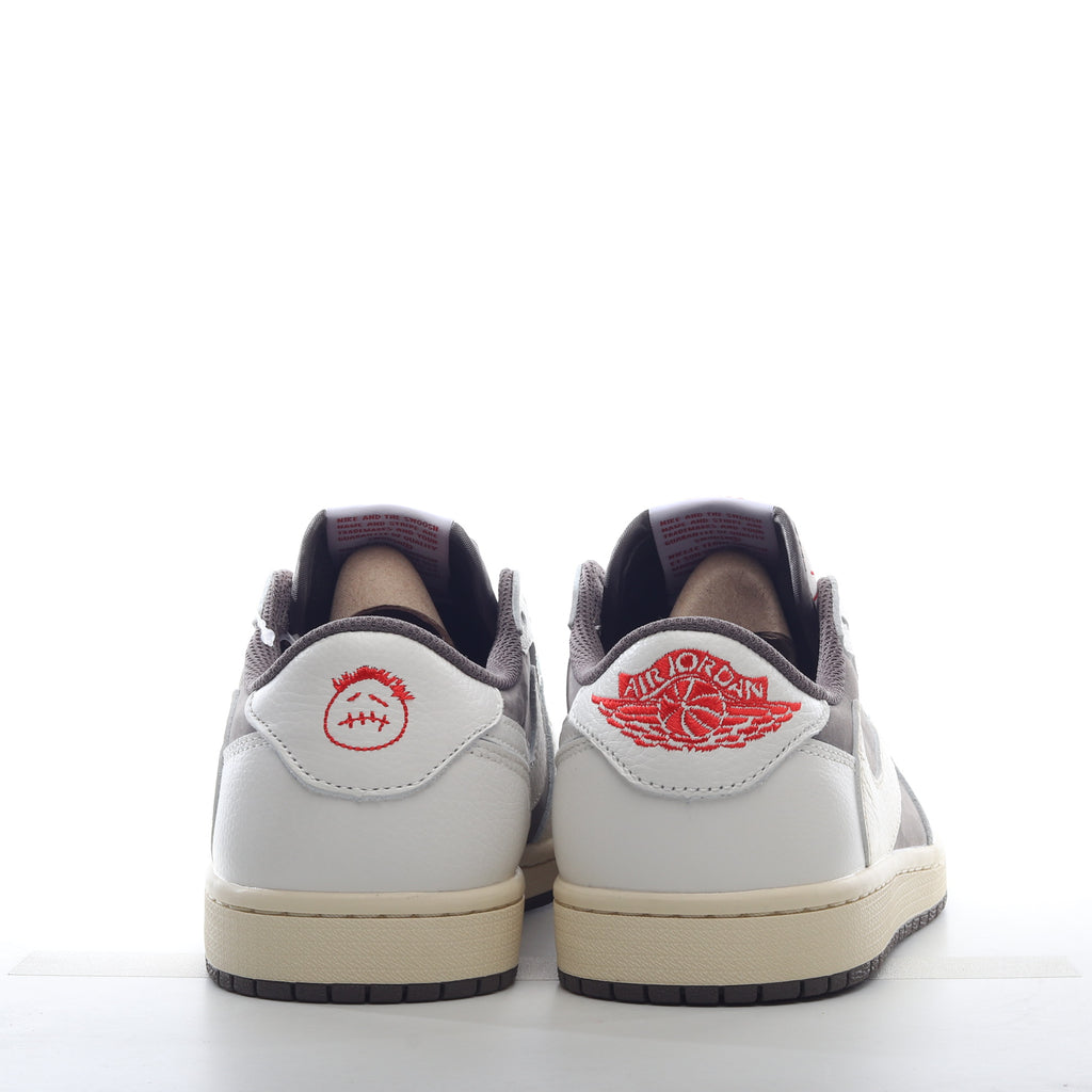 AJ1 LOW TRAVIS